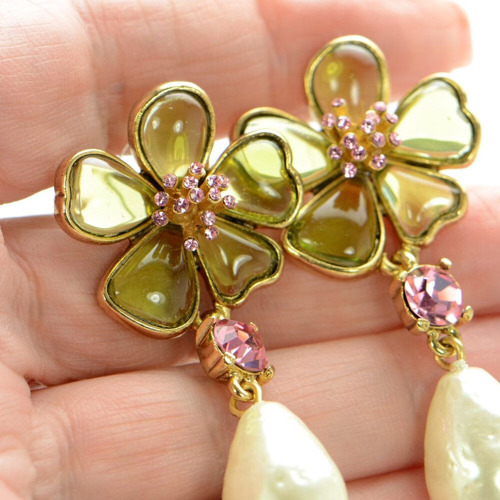 Oscar de la Renta Cloudy Resin Pearl Drop Earrings - Picture 8 of 10